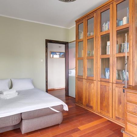 Lasek Marcelinski 2-Bedroom Apartment Познань Экстерьер фото